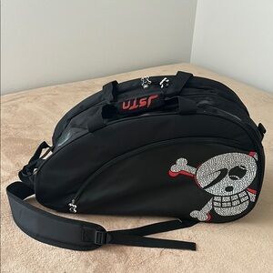 NIKE TENNIS BAG JUNIOR SIZE RACQUET (RARE FIND)